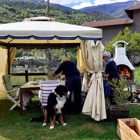 Appartamento Signorile Con Giardino Aosta Exterior foto