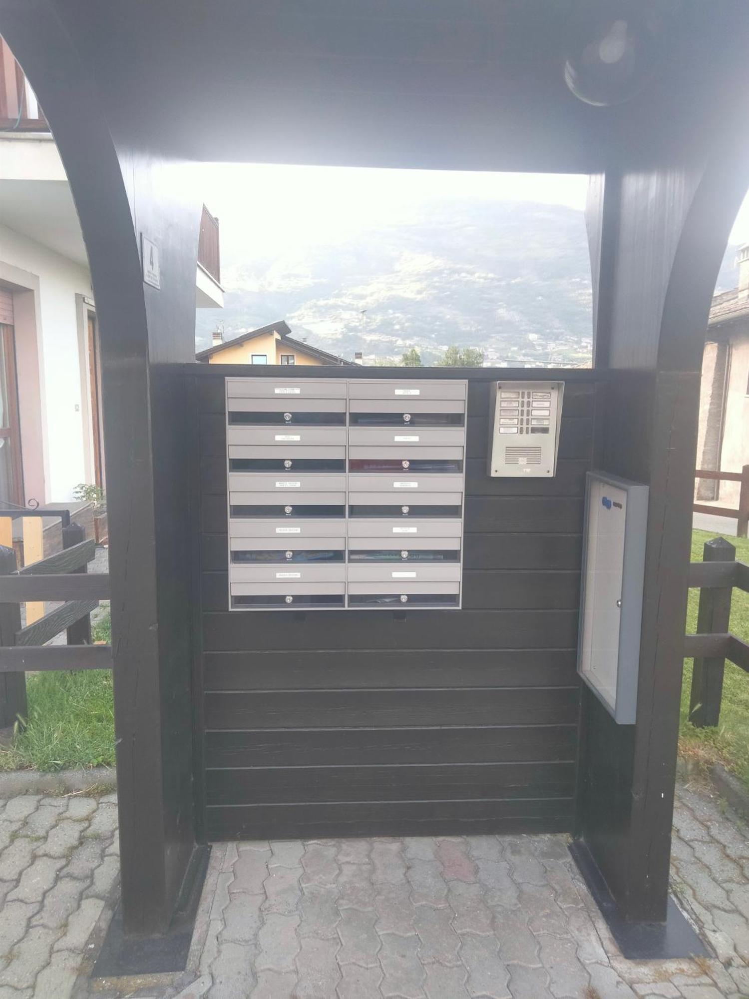 Appartamento Signorile Con Giardino Aosta Exterior foto