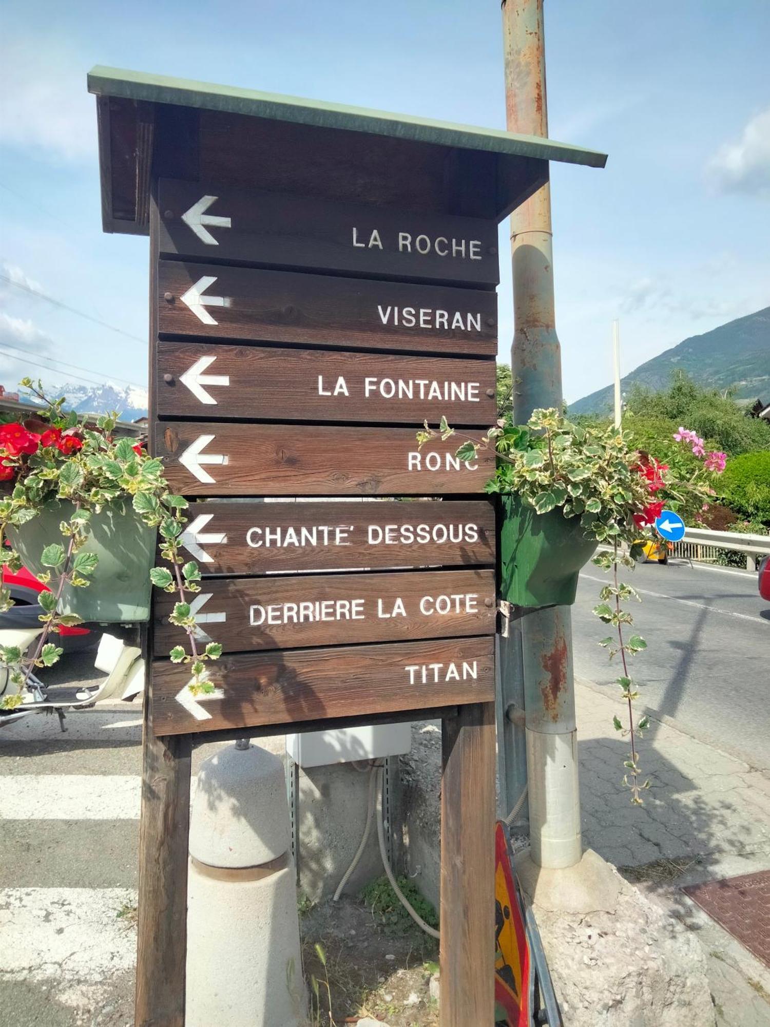 Appartamento Signorile Con Giardino Aosta Exterior foto